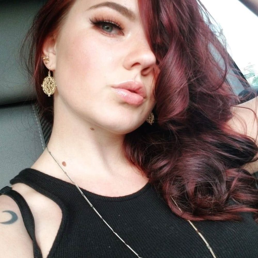 Meet your Posher, Marisa